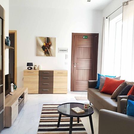 Ac1- Prime Location 3 Bedroom Apt In St.Julian'S San Giuliano Esterno foto