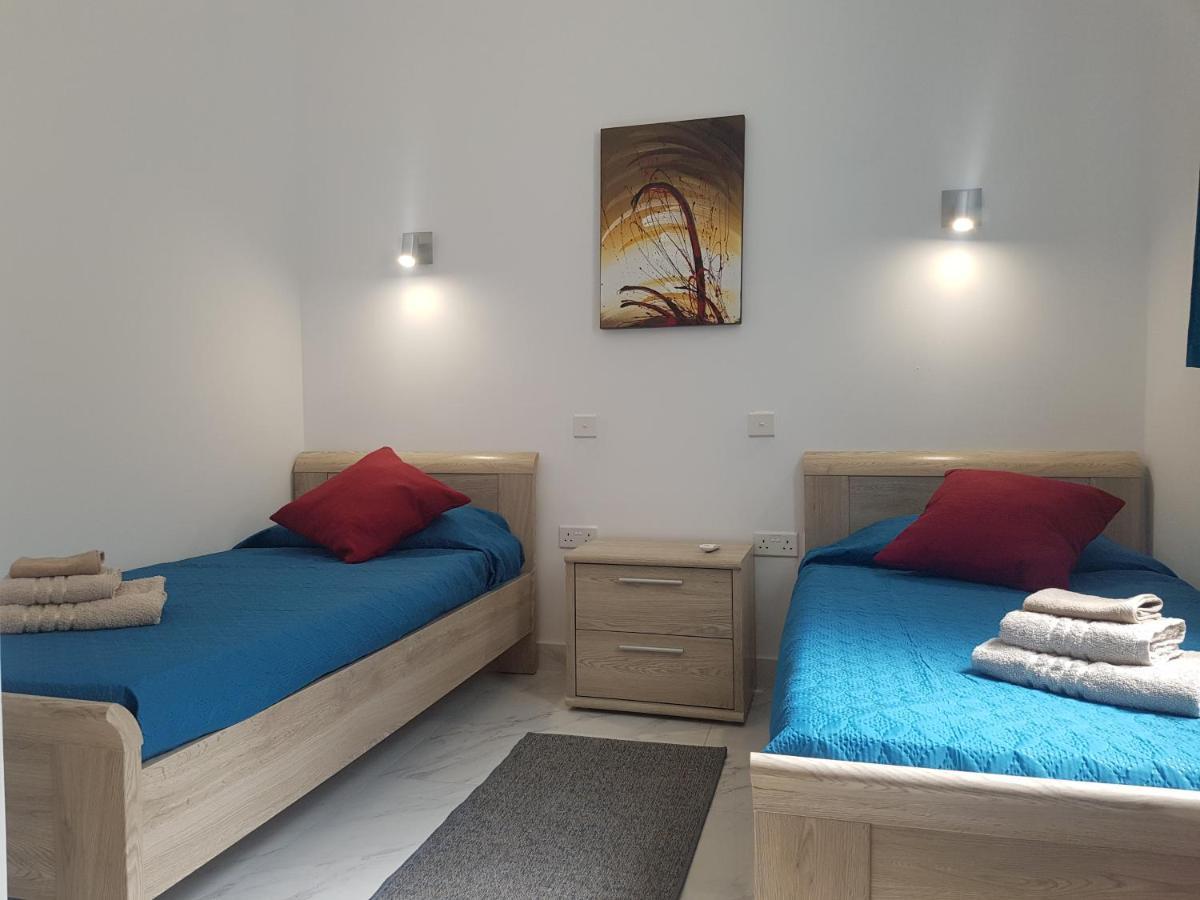 Ac1- Prime Location 3 Bedroom Apt In St.Julian'S San Giuliano Esterno foto